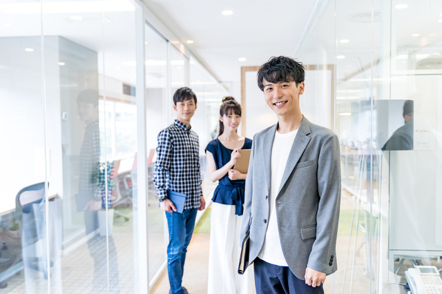 SESと派遣の違いは?SESやめとけはウソ?メリットとデメリットを解説