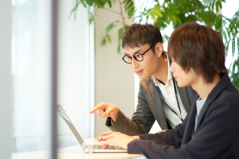 大手SIer外注依存の実態と中小SES企業が知るべき業界構造と受注拡大の戦略